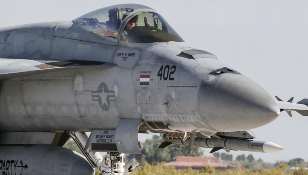 Το F/A-18E Super Hornet που είχε καταρρίψει συριακό Su-22 έχει και 50 εκτοξεύσεις cruise