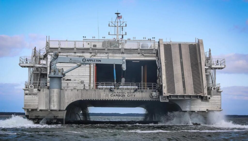 Αλεξανδρούπολη: Η κακοκαιρία εμπόδισε το USNS Carson City να «δέσει» στο λιμάνι