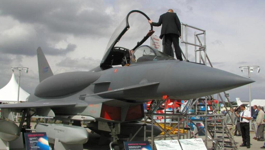 Eurofighter Jagdflugzeug GmbH: Μην περιμένετε σύμμορφες δεξαμενές καυσίμου στο αεροσκάφος