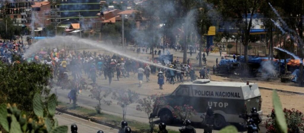 «Οξύνεται» η κρίση στη Βολιβία με την λίστα των νεκρών να αυξάνεται