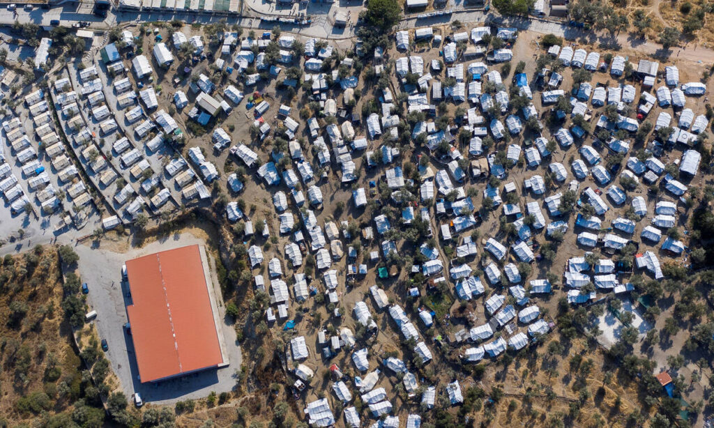 Μόρια: Ξεπέρασαν τους 16.000 οι αλλοδαποί στη δομή