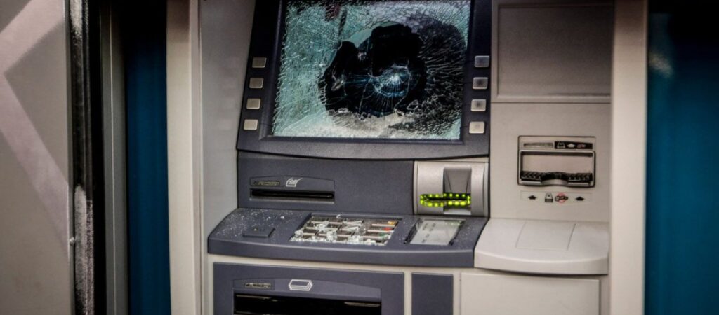 Άγνωστοι ανατίναξαν ΑΤΜ σε σούπερ – μάρκετ στον Πλάτανο Κισάμου