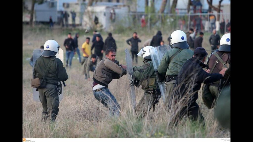 Σε αυτές τις περιοχές θα δημιουργηθούν τα πρώτα «κλειστά» κέντρα παράνομων μεταναστών