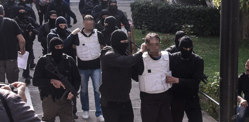 Επαναστατική Αυτοάμυνα: Ο προφυλακιστέος Β.Σταθόπουλος ξεσπά – «Δεν ήξερα καν την οργάνωση έμεινα μ@λ@κ@ς» (βίντεο)