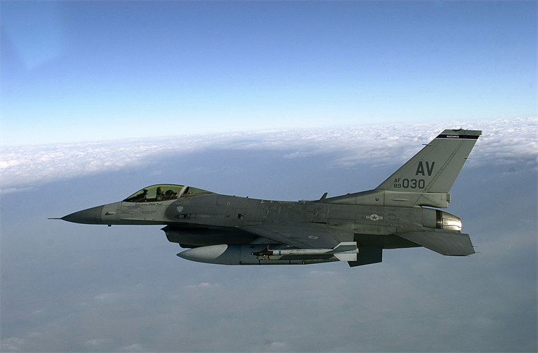 «Τίποτε δεν πάει χαμένο»: Η USAF μετατρέπει τα παλιά F-16 σε…drone!