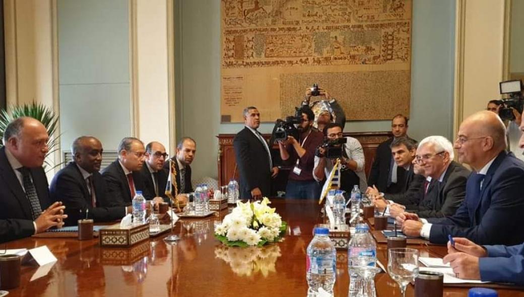 Ν.Δένδιας από Κάιρο: «Αερολογίες» περί «οριοθέτησης ΑΟΖ με Αίγυπτο» και «Θα συνεχίσουμε να παρατηρούμε την κατάσταση»!