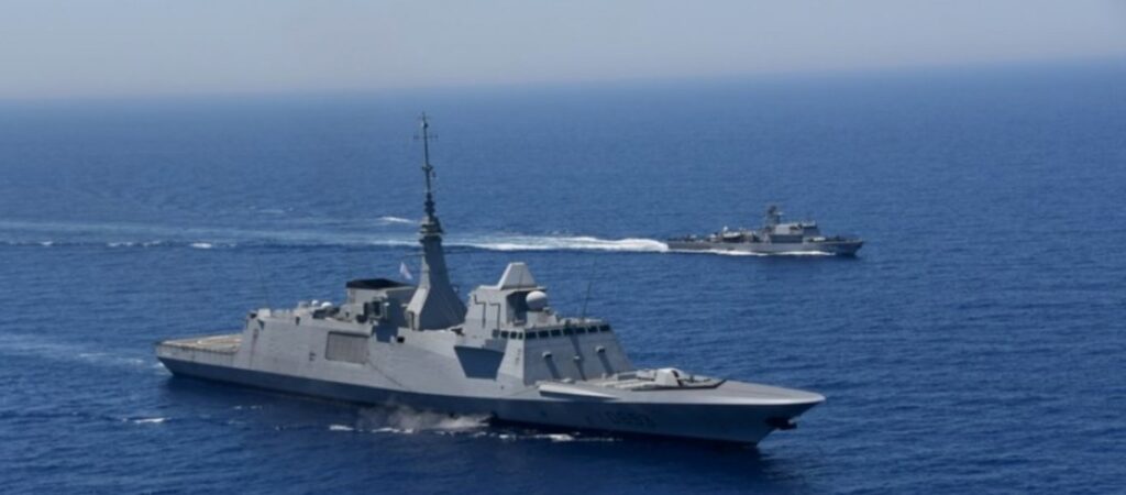 Δείτε τις εντυπωσιακές εικόνες από την αεροναυτική άσκηση Κύπρου – Γαλλίας και Ιταλίας (φώτο)