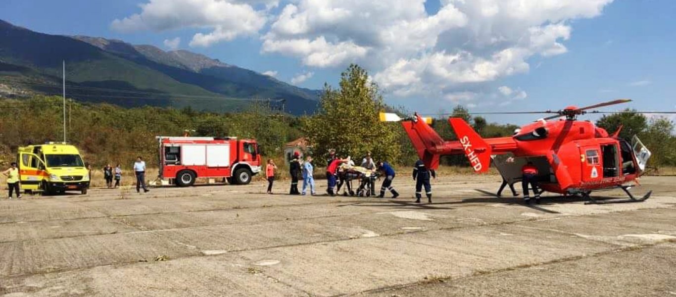 Κρίσιμες στιγμές για τραυματία από φωτιά στην Κέρκυρα: Μεταφέρεται στην Αθήνα μέσω «αέρος» (βίντεο)
