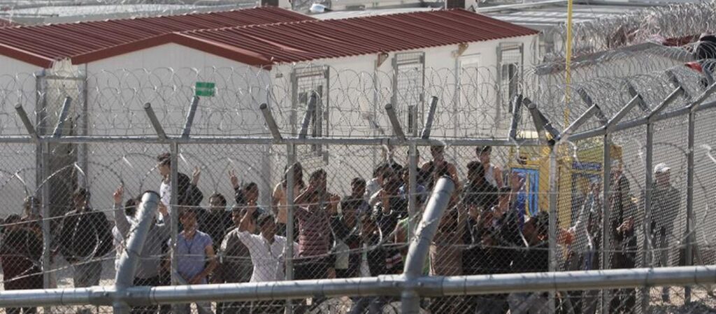 Ν.Μηταράκης: «Κλειστά κέντρα αλλοδαπών η μόνη λύση για να μειωθούν οι ροές»