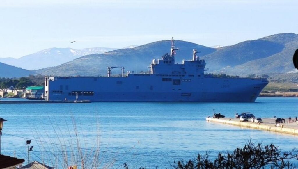 Στο λιμάνι του Βόλου το γαλλικό ελικοπτεροφόρο «Dixmude» για την άσκηση «ΜΕΓΑΣ ΑΛΕΞΑΝΔΡΟΣ-2020» (βίντεο)