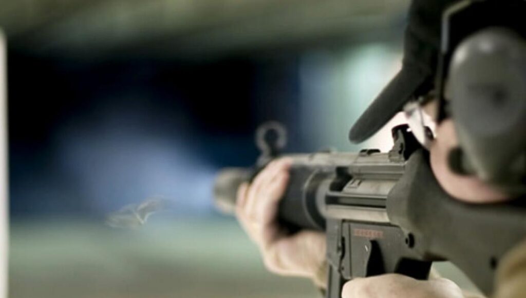 Αλωνίζουν οι Αλβανοί κακοποιοί: Βροχή πυροβολισμών με την αστυνομία και δύο τραυματίες στην Κόρινθο