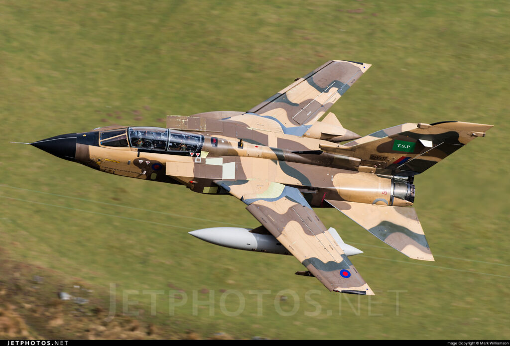 Βίντεο: Η στιγμή της κατάρριψης σαουδαραβικού Tornado από τους αντάρτες Χούθι