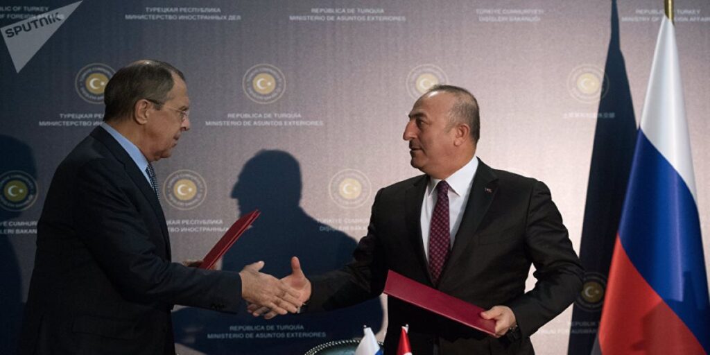 Μεβλούτ Τσαβούσογλου: «Η διαμάχη μας με τη Ρωσία στην Ιντλίμπ δεν θα επηρεάσει την αγορά των S-400»