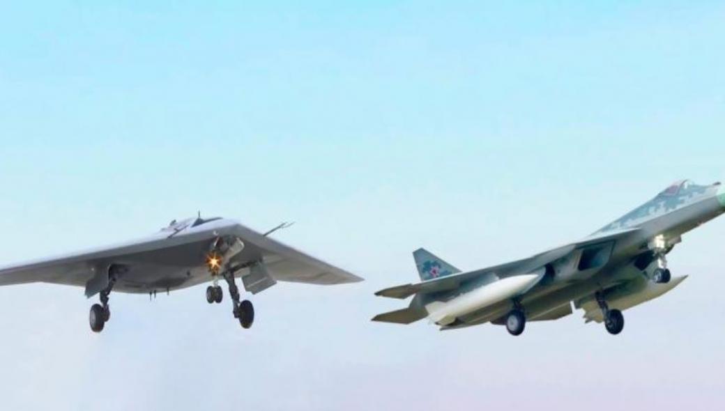 Ρωσία: Παρουσίασε το Sukhoi S-70 Okhotnik – Ο «φόβος και ο τρόμος» των F-35