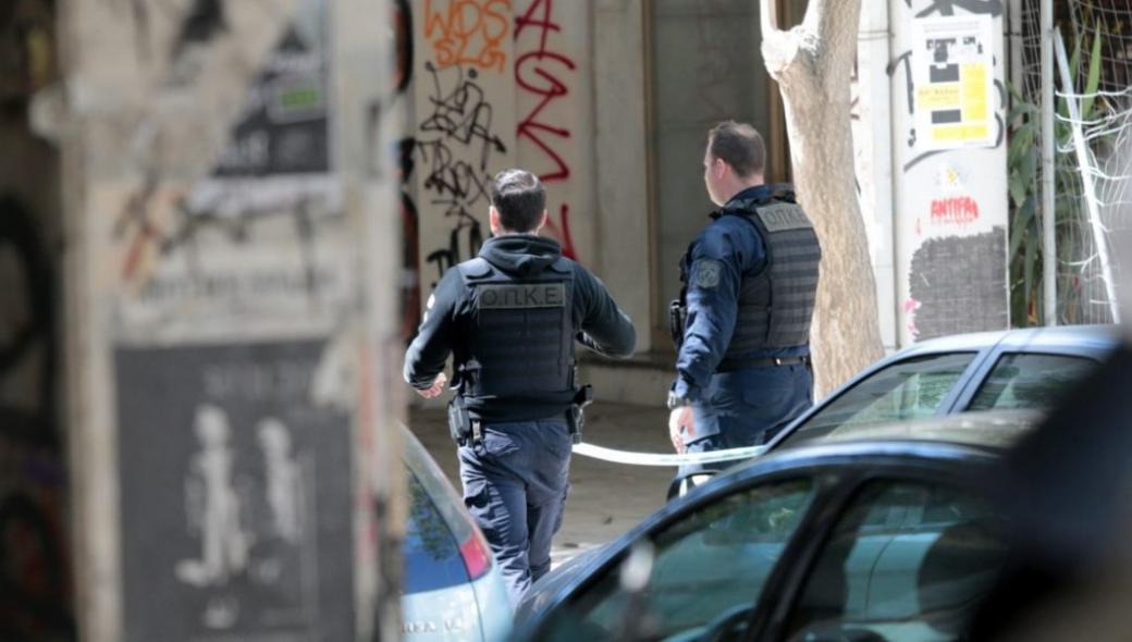 Εξάρχεια: Ένας αλλοδαπός συνελήφθη για παράνομο εμπόριο λαθραίων καπνικών προϊόντων