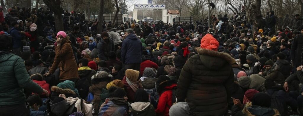 Βίντεο-ντοκουμέντο: Βάζουν αλλοδαπούς να φωνάζουν «ζήτω η Τουρκία» (βίντεο)