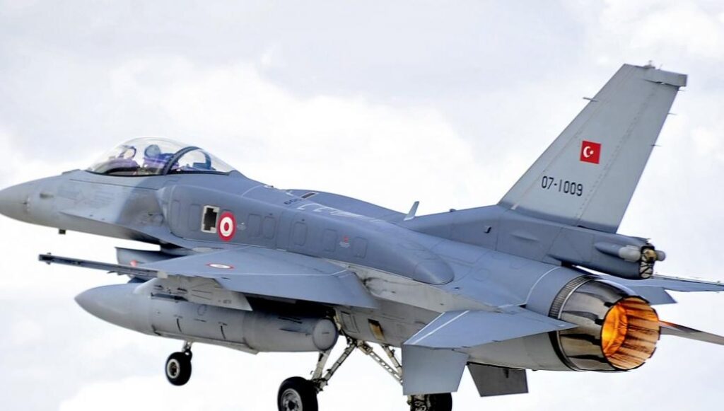Νέες υπερπτήσεις τουρκικών F-16 πάνω από Λειψούς & Φαρμακονήσι – Πέταξαν πάνω κι από τον Αγ.Μηνά