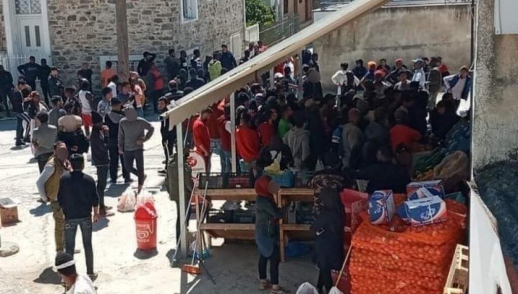 Καταδιώκουν τους ιερείς για «παραβίαση» της «καραντίνας» αλλά επιτρέπουν στους αλλοδαπούς να κάνουν ό,τι θέλουν (φωτό)