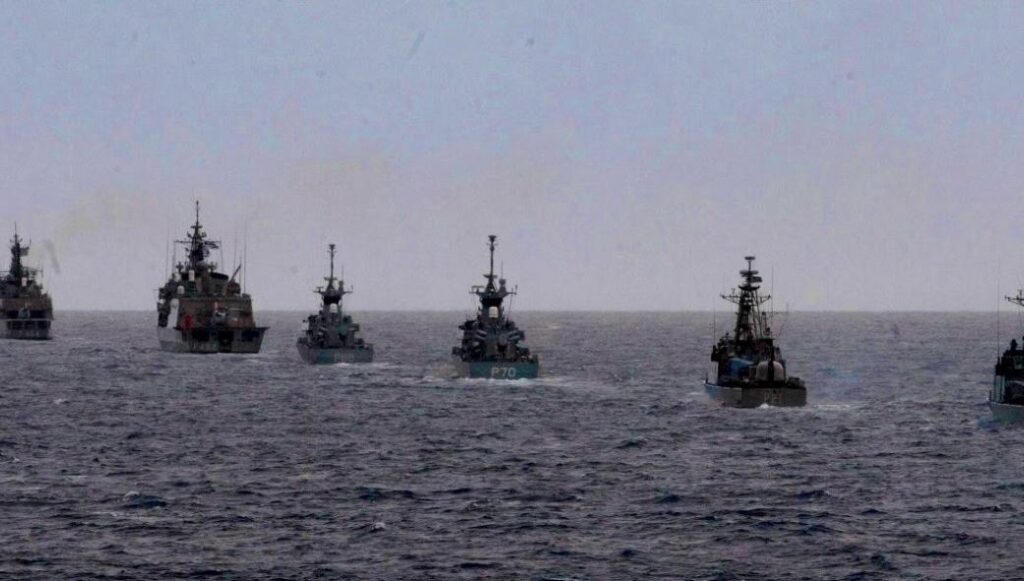 ΠΝ & Λιμενικό «απλώθηκαν» σε όλο το Αιγαίο για να σταματήσουν παράνομους μετανάστες & τουρκικές επιθετικές ενέργειες