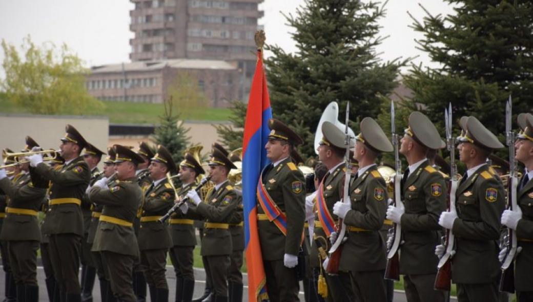 Όταν Αρμένιοι στρατιώτες τραγούδησαν το «Η Ελλάδα ποτέ δεν πεθαίνει» (βίντεο)