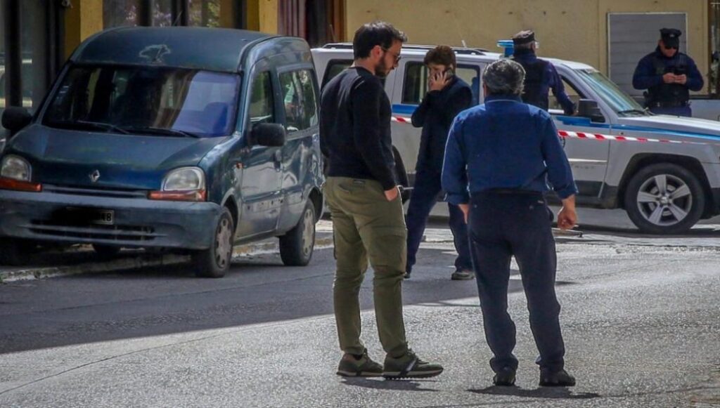 Φονικό στα Ανώγεια: Τελέστηκε η κηδεία του αδικοχαμένου Γιώργου Ξυλούρη (upd)