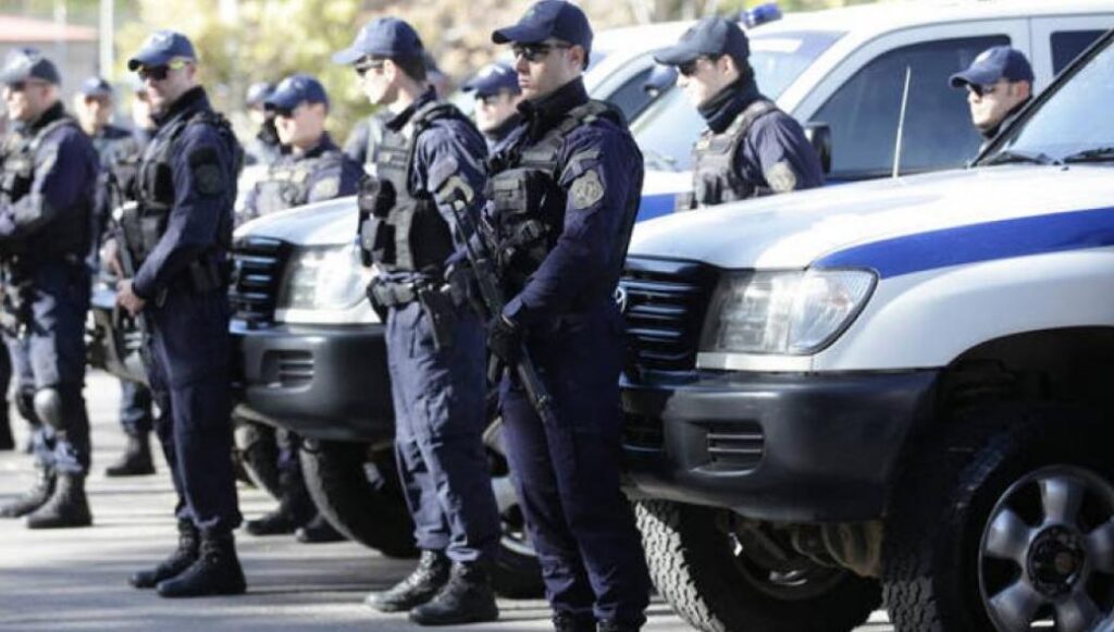 Με συντονισμένη επιχείρηση η Αστυνομία εξάρθρωσε συμμορίες αλλοδαπών – Λυμαίνονταν το κέντρο της Αθήνας