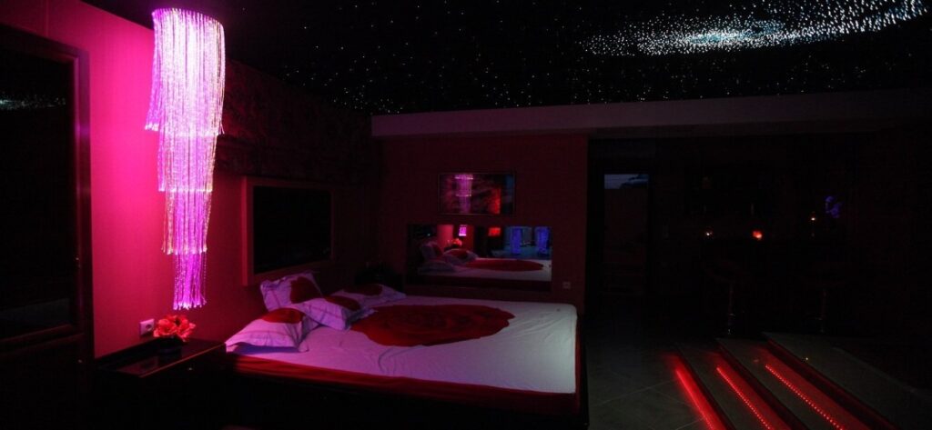 Ηλεία: Οίκος ανοχής λειτουργούσε κρυφά και με ραντεβού εν μέσω καραντίνας