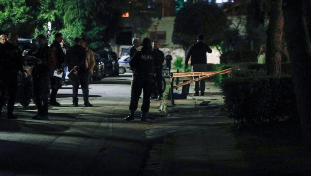 Βούλα: Τι είπε η σύζυγος του Βέλγου (;) στους αστυνομικούς;