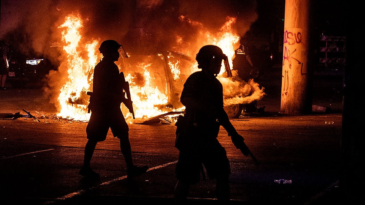 Νέα Υόρκη: Ζευγάρι ξυλοκοπείται από μασκοφόρους – Ήθελαν να σώσουν το κατάστημά τους