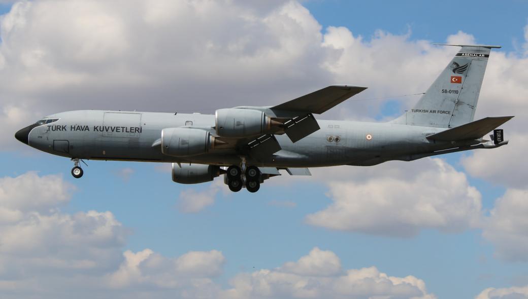 Τουρκικά KC-135R ανεφοδίασαν τα αμερικανικά B-1B για να «γιορτάσουν» την «Βόρεια Μακεδονία» με τα ελληνικά F-16