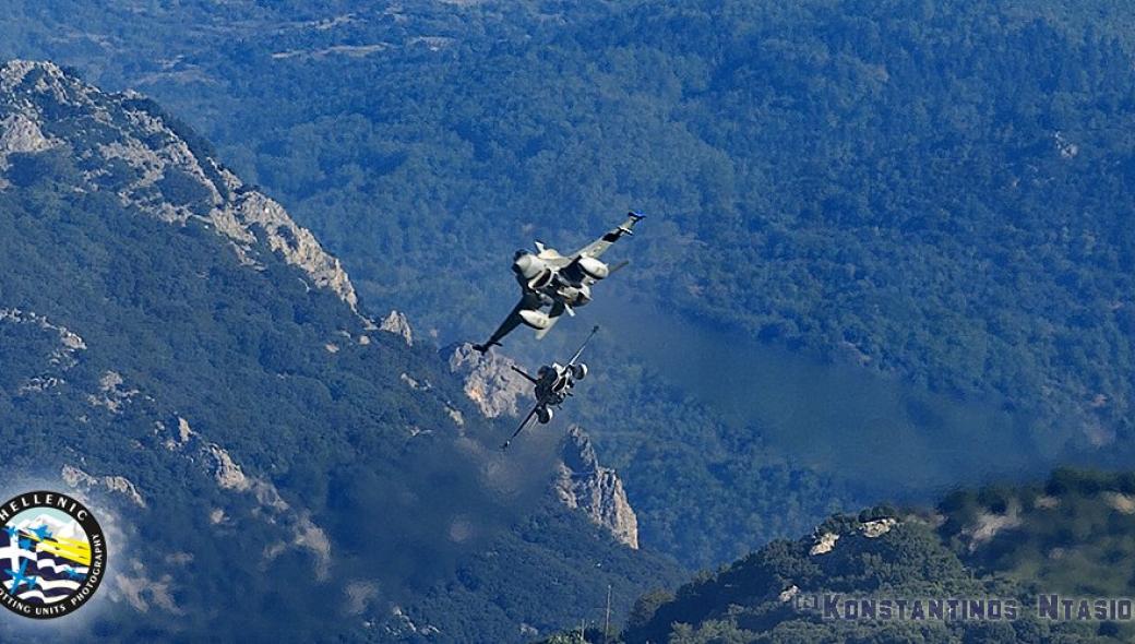 Ισραηλινά μαχητικά στο ελληνικό… “mach loop”: Εντυπωσιακές εικόνες