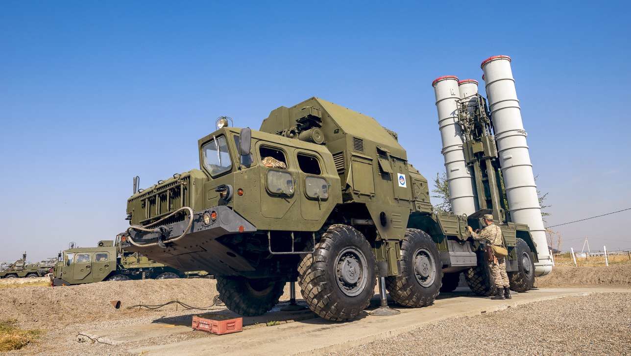 Σε απόσταση 7,5 χλμ. από τα S-300 της Συριακής αεράμυνας έκαναν επιδρομή οι Ισραηλινοί