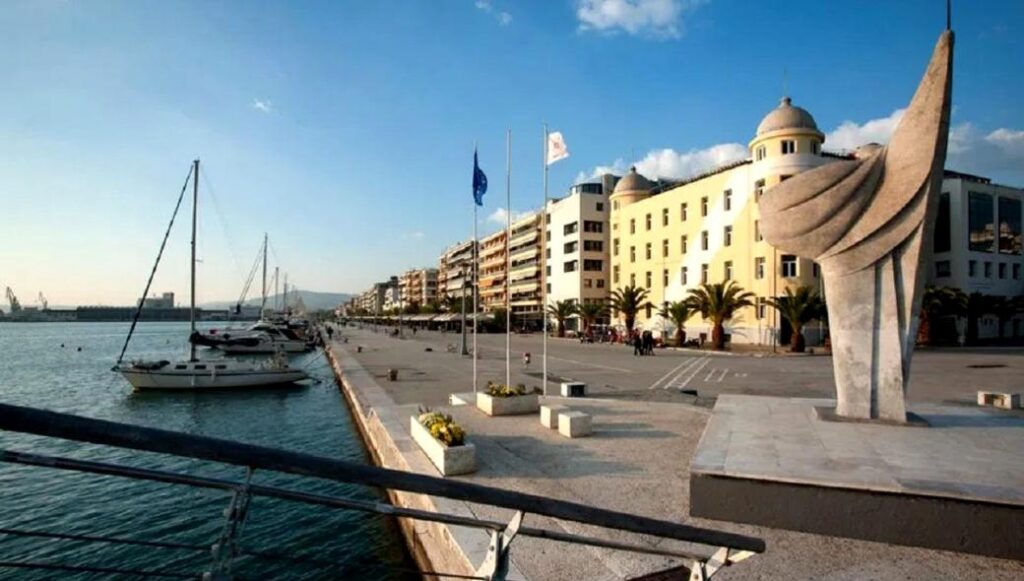 Βολιώτης τσακώθηκε με την κοπέλα του και… βούτηξε στη θάλασσα – Τον έβγαλε το Λιμενικό