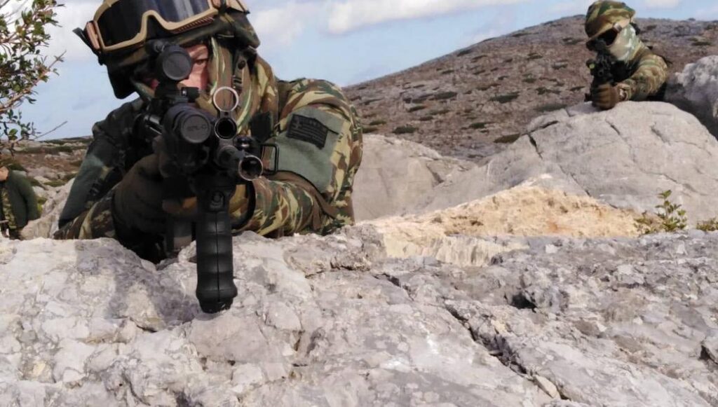 Ρόδος: Έμπλεξαν αντιδήμαρχο σε απάτη με δήθεν δωρεά στις Ένοπλες Δυνάμεις!