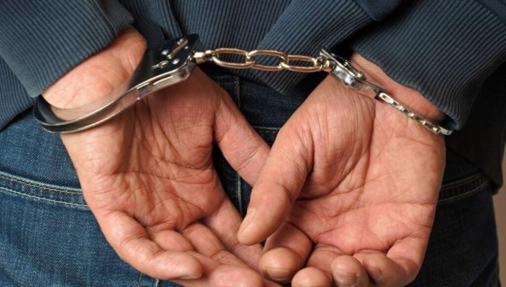 Ηράκλειο: Σπείρα 7 ατόμων είχε στήσει εργοστάσιο «μαϊμού» αρωμάτων (φώτο-βίντεο)