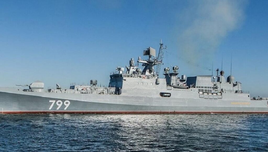 Ρωσική φρεγάτα με πυραύλους κατευθύνεται ξανά προς τη Μεσόγειο