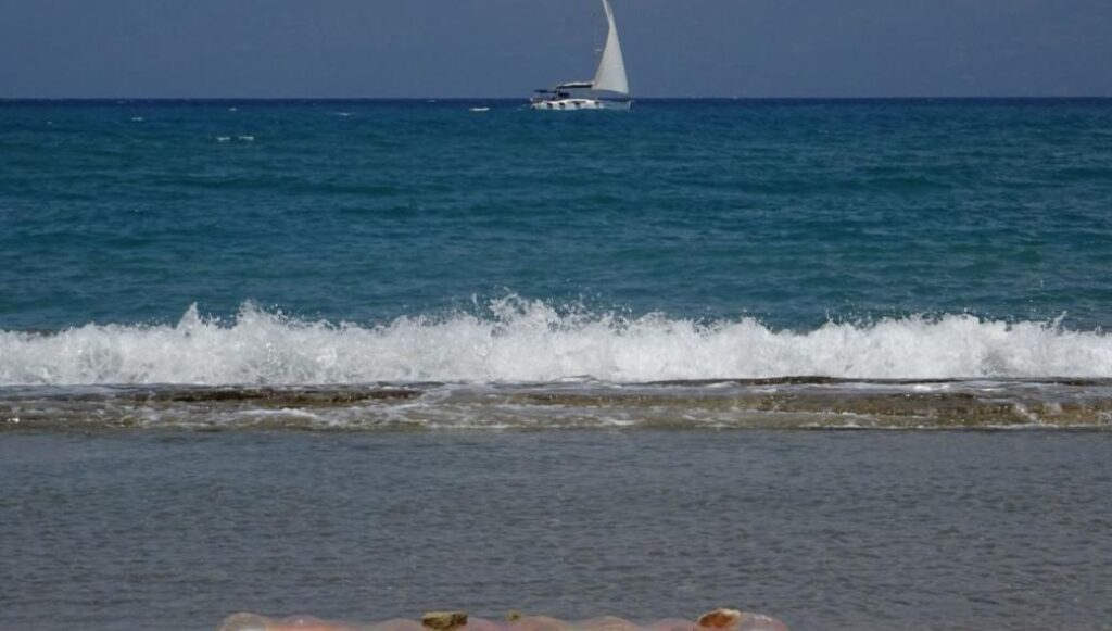 Στυλίδα: 6χρονη παρασύρθηκε με το θαλάσσιο στρώμα της