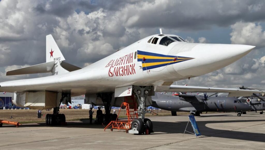 Tu-160M2: Ξεκινά η μαζική παραγωγή του αναβαθμισμένου ρωσικού στρατηγικού βομβαρδιστικού