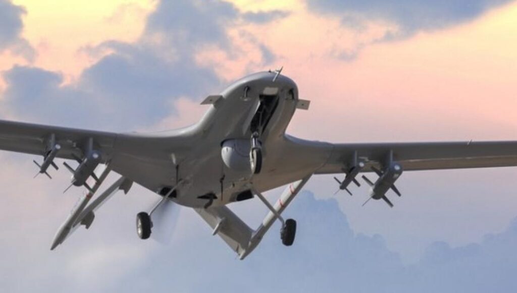 Ουκρανία: Στη δημοσιότητα για πρώτη φορά βίντεο από τουρκικό UAV να προσβάλλει στόχο