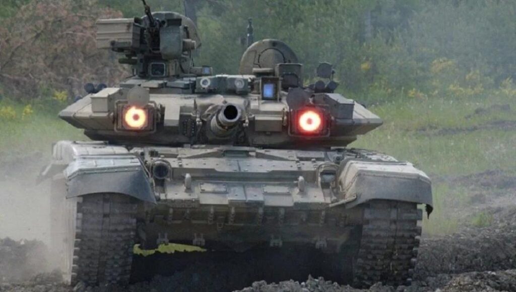 Με 24  άρματα μάχης T-90 για τον συριακό Στρατό πέρασε τον Βόσπορο ρωσικό πλοίο