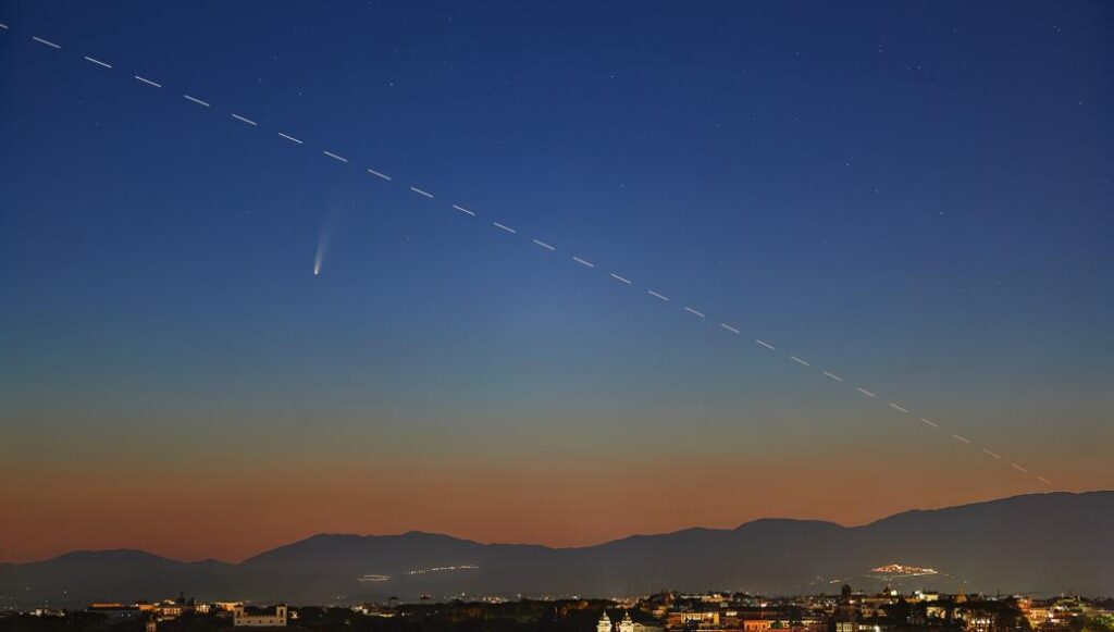 Κομήτης C/2020 F3: Ορατός από το Λίβανο μέχρι τις ΗΠΑ (βίντεο)