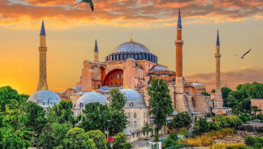Η Ρωσική Εκκλησία εξέφρασε τη λύπη της για την μετατροπή της Αγίας Σοφίας σε τζαμί