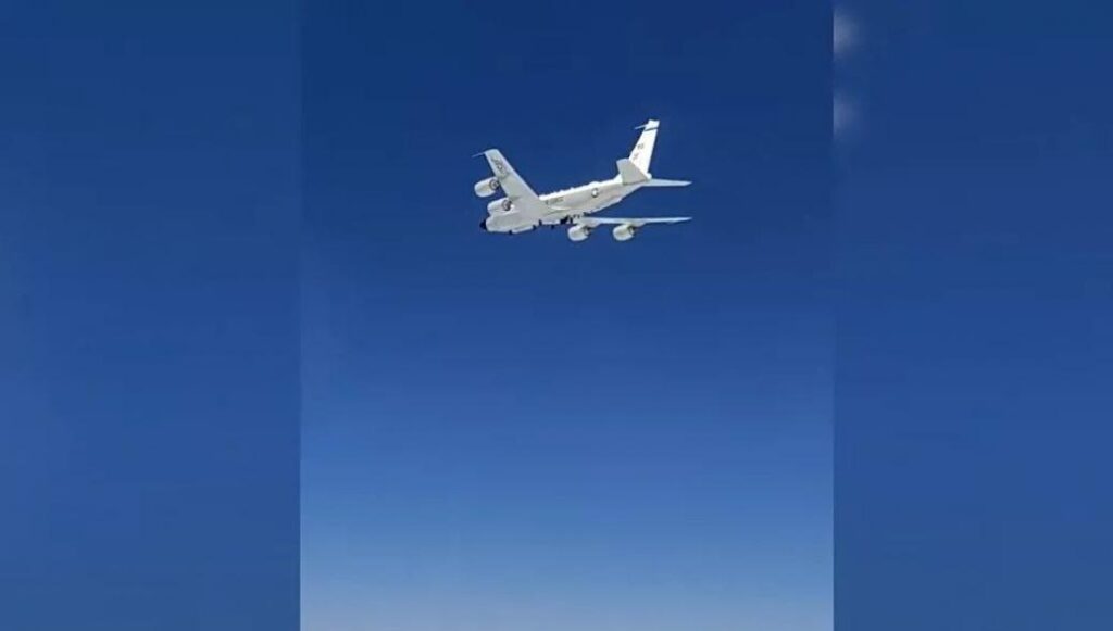 Βίντεο: Ρωσικά μαχητικά αναχαιτίζουν αμερικανικό RC-135 στη Μαύρη Θάλασσα