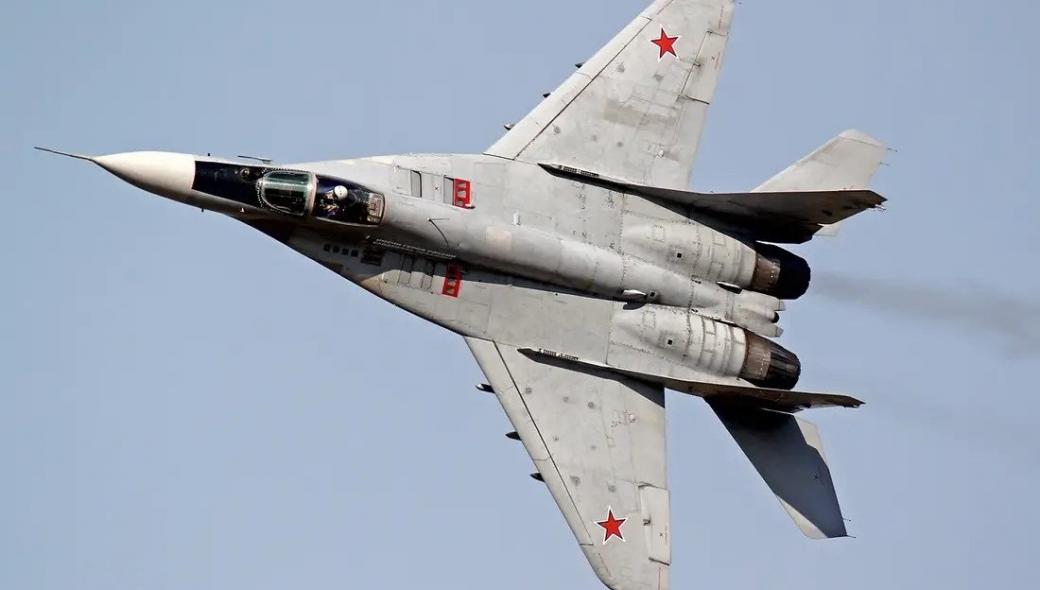 MiG-29: Εντυπωσιακό βίντεο μέσα από το πιλοτήριο από τα Fulcrum της RuAF