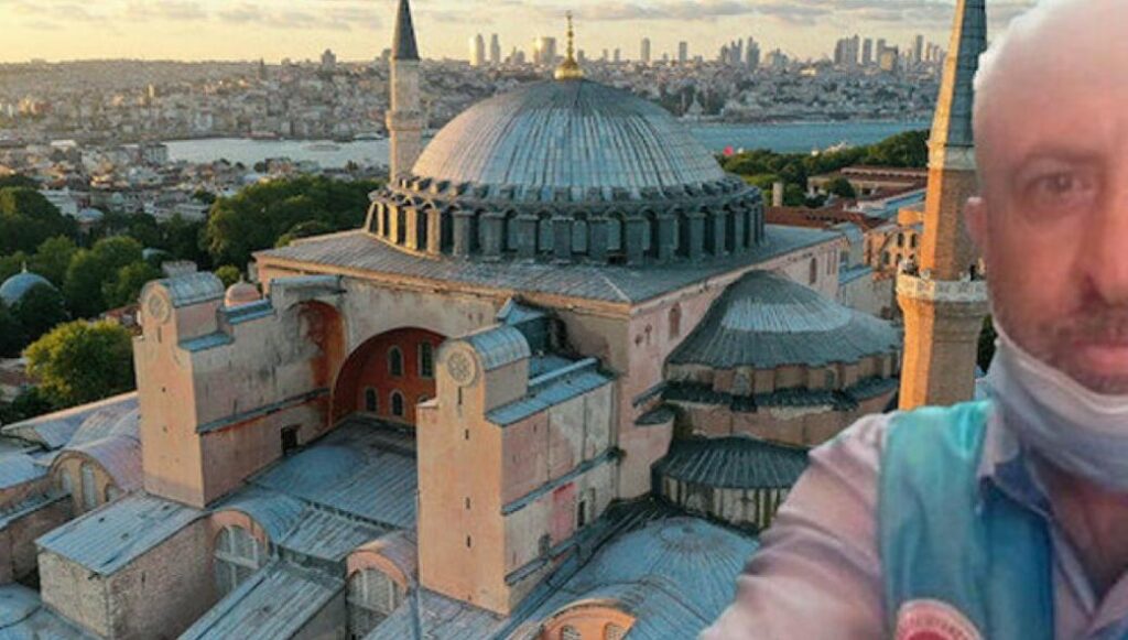 Πέθανε μουεζίνης μέσα στην Αγία Σοφία από καρδιακή προσβολή!