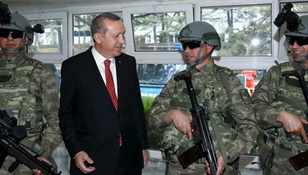 Ισραηλινά ΜΜΕ: «Ο Ερντογάν χρειάζεται την κρίση του μήνα»