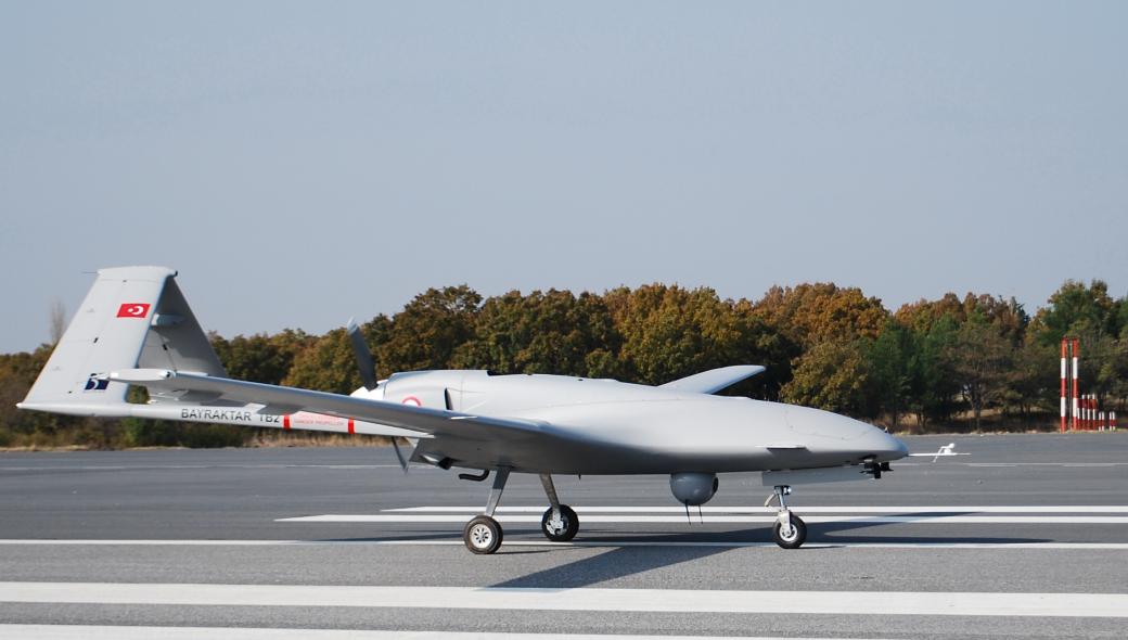 Τουρκικό UAV άρχισε να πετά απέναντι από τη Λέσβο μόλις ξέσπασε η φωτιά