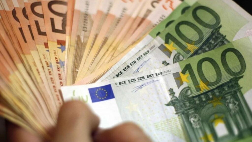 Δώρο Πάσχα: Ξεκινούν οι καταβολές της κρατικής συμμετοχής