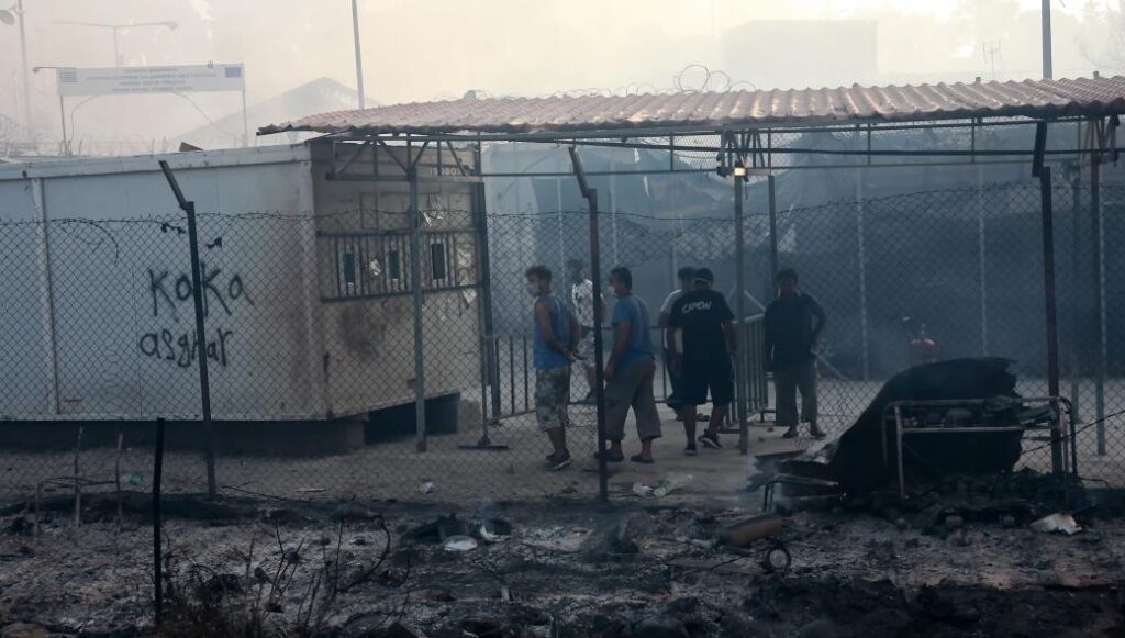Εκατοντάδες αλλοδαποί «χάθηκαν» στα βουνά της Λέσβου: Οι Τούρκοι παρακολουθούσαν με UAV