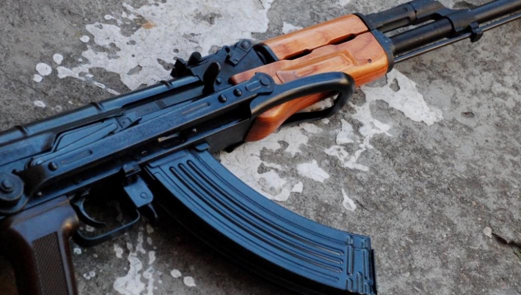 Βίντεο: Πώς λειτουργεί το AK-47